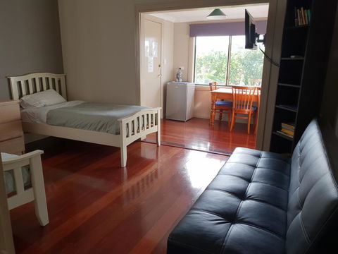 Bunbury's Most Convenient Location - Unit 2 - Nambucca Heads Accommodation 1