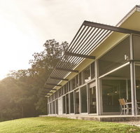 Bundaleer - Architect designed stunning views - Nambucca Heads Accommodation