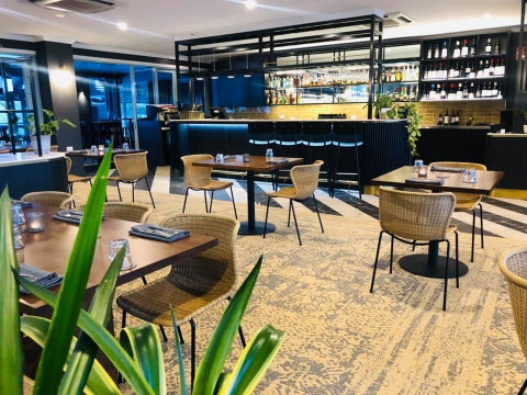 Burnett Riverside Hotel - Nambucca Heads Accommodation 1