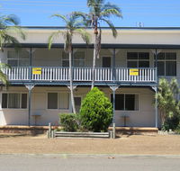 Cabenay 3 - VIEWS ACROSS THE PARK - Nambucca Heads Accommodation