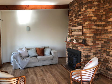 Canberra Cres 42 Burrill Lake - Nambucca Heads Accommodation 2
