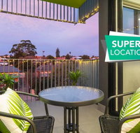 Canopy  44-Minutes from the CBD Train and Cafes - Wifi - Nespresso - Amenities - Nambucca Heads Accommodation