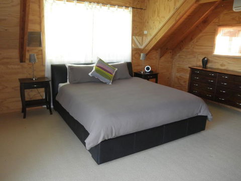 Captain Moonlight Cottage - Nambucca Heads Accommodation 2