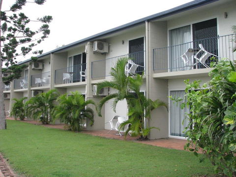 Cardwell Beachcomber Motel & Tourist Park - Nambucca Heads Accommodation 3