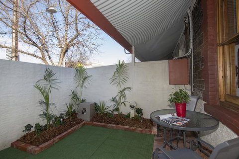 Carrington Charm - CBD - WiFi - Parking - Nambucca Heads Accommodation 1