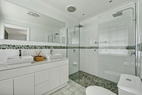 Carroll Ave 39 Mollymook - Nambucca Heads Accommodation 2