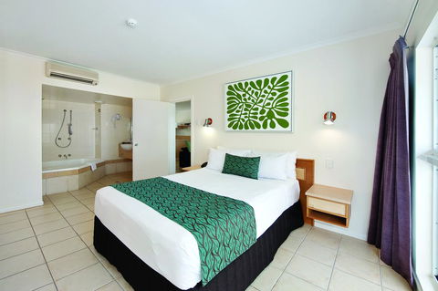 Castaways Resort & Spa On Mission Beach - Nambucca Heads Accommodation 2