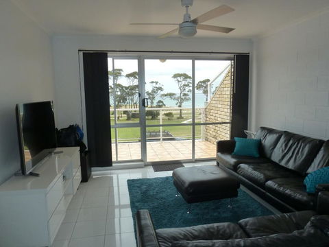 Central Luxury With Fabulous Views - Nambucca Heads Accommodation 1