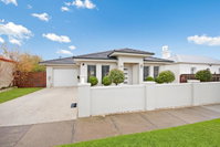 Central Warrnambool Townhouse