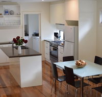 Champagne Stays Apartment - Nambucca Heads Accommodation