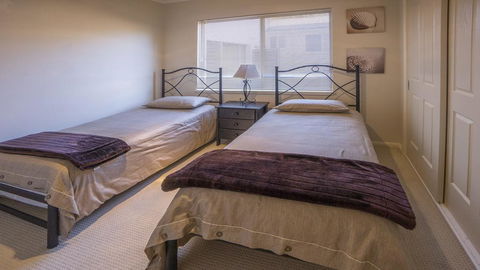 Championship Golf Course On Your Back Door - Nambucca Heads Accommodation 2
