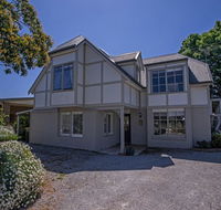 Chapel Island Retreat - Nambucca Heads Accommodation