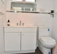 Charming 1 Bedroom Apartment in Leafy Green Hawthorn - Nambucca Heads Accommodation