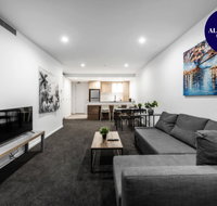 CITY APARTMENT and FREE CITY TOUR BUS NEARBY - Nambucca Heads Accommodation