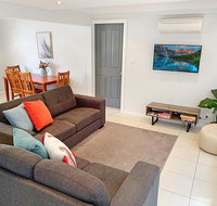 City Center - Modern 2-Bedroom Apartment - Nambucca Heads Accommodation