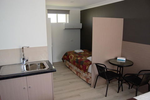 Civic Motor Inn - Nambucca Heads Accommodation 1
