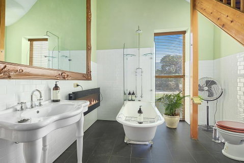 Claremont House - Nambucca Heads Accommodation 3