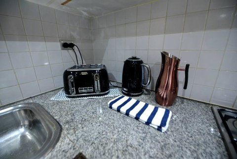 Comfort HS Apartment - Surry Hills - Nambucca Heads Accommodation 3