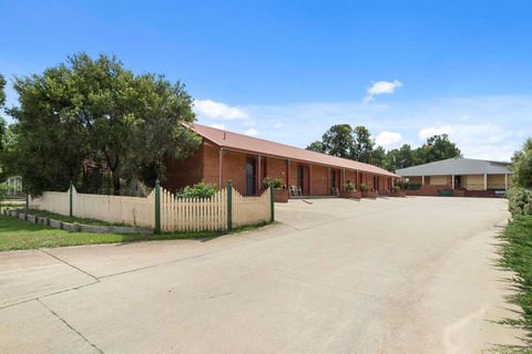 Comfort Inn Sovereign Gundagai - Nambucca Heads Accommodation 1