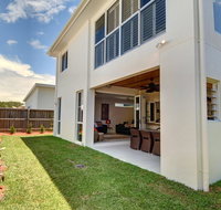 Coolum Street 41 Dicky Beach - Nambucca Heads Accommodation