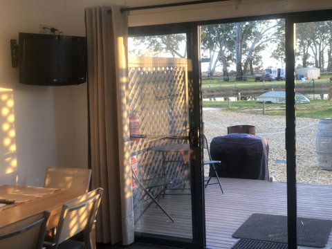 Coonawarra Cabins Unit D - Nambucca Heads Accommodation 2