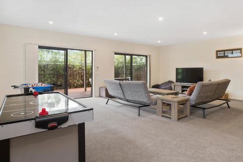 Cootamundra - Nambucca Heads Accommodation 3
