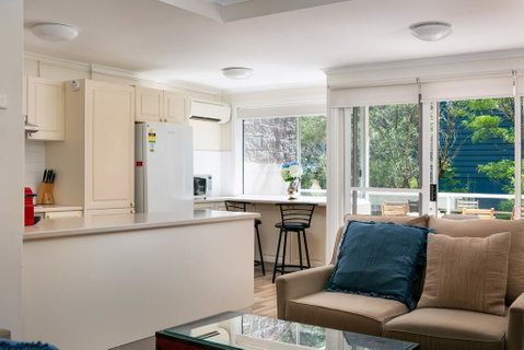Cosy Family Apartment With Parking And Balconies - Nambucca Heads Accommodation 1