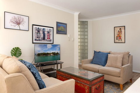 Cosy Family Apartment With Parking And Balconies - Nambucca Heads Accommodation 0