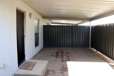 Cowell Holiday Accommodation With Harbour Views - Nambucca Heads Accommodation 3