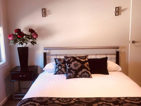 Creekside Apartment - Nambucca Heads Accommodation 0