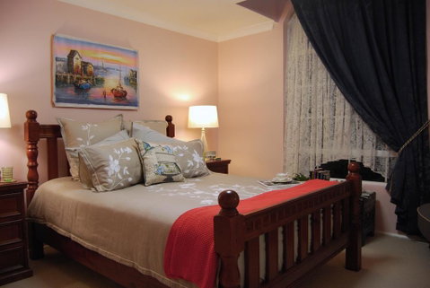 Cutmore Cottages - L'Auberge Angara - Nambucca Heads Accommodation 0