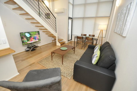 Darlinghurst Fully Self Contained Modern 1 Bed Apartment (POP) - Nambucca Heads Accommodation 2