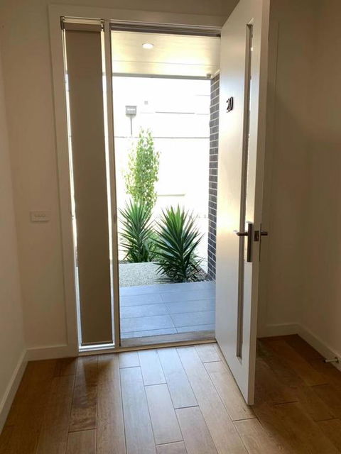 Delicate And Peaceful Bundoora Townhouse 11-R4 - Nambucca Heads Accommodation 3