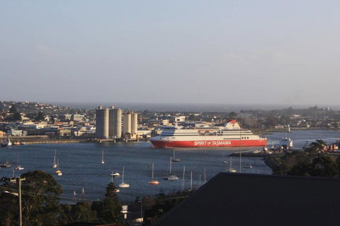 DevonPORT VIEWS!!! - Nambucca Heads Accommodation 0