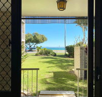 Dolphin View on South Esplanade - Nambucca Heads Accommodation