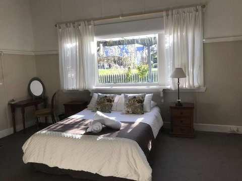 Dunkeld Old Bakery Accommodations - Nambucca Heads Accommodation 0