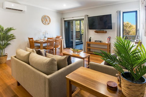 EAGLE VIEW UNIT 5 STAR - Nambucca Heads Accommodation 0