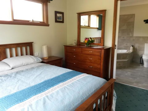 Eagle's Roost Farmstay B&B - Nambucca Heads Accommodation 1