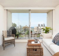 Elizabeth Bay Home with a View - Nambucca Heads Accommodation