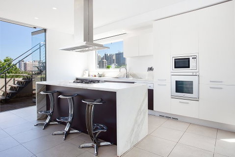 Enjoy Leafy Urban Outlooks In Modern Lifestyle Retreat - Nambucca Heads Accommodation 2