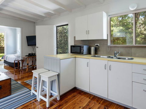 Enjoy The Soothing Sea Breeze - Nambucca Heads Accommodation 1