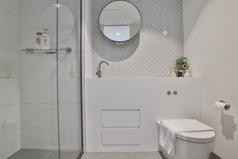 EQ TOWER Melbourne CBD APT - Nambucca Heads Accommodation 3