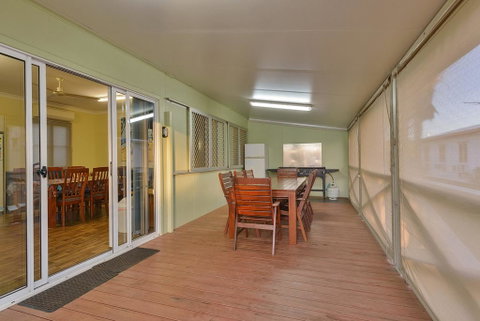 Exmouth Villas Unit 30 - Large Undercover Deck For Entertaining - Nambucca Heads Accommodation 1