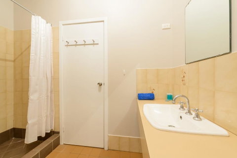 Exmouth Villas Unit 35 - 2 Bedroom Self-Contained Unit At The Heart Of Town - Nambucca Heads Accommodation 1