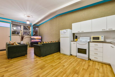 Exmouth Villas Unit 37 - Beautifully Appointed Villa Close To Town Centre - Nambucca Heads Accommodation 2