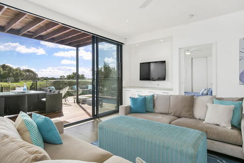 Fabulous Home - Families Only - Nambucca Heads Accommodation 3