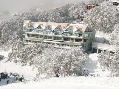 Falls Creek Country Club - Nambucca Heads Accommodation 1