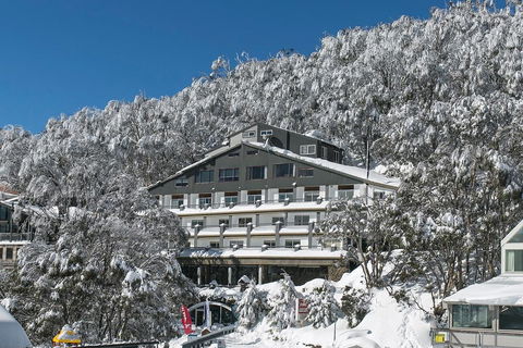 Falls Creek Hotel - Nambucca Heads Accommodation 0