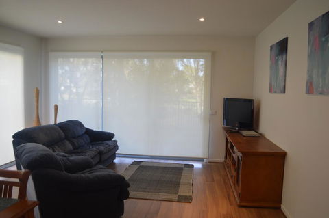 Family Friendly Unit - Nambucca Heads Accommodation 3