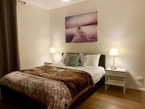 Family Home In Prime Location Melbourne - Nambucca Heads Accommodation 3